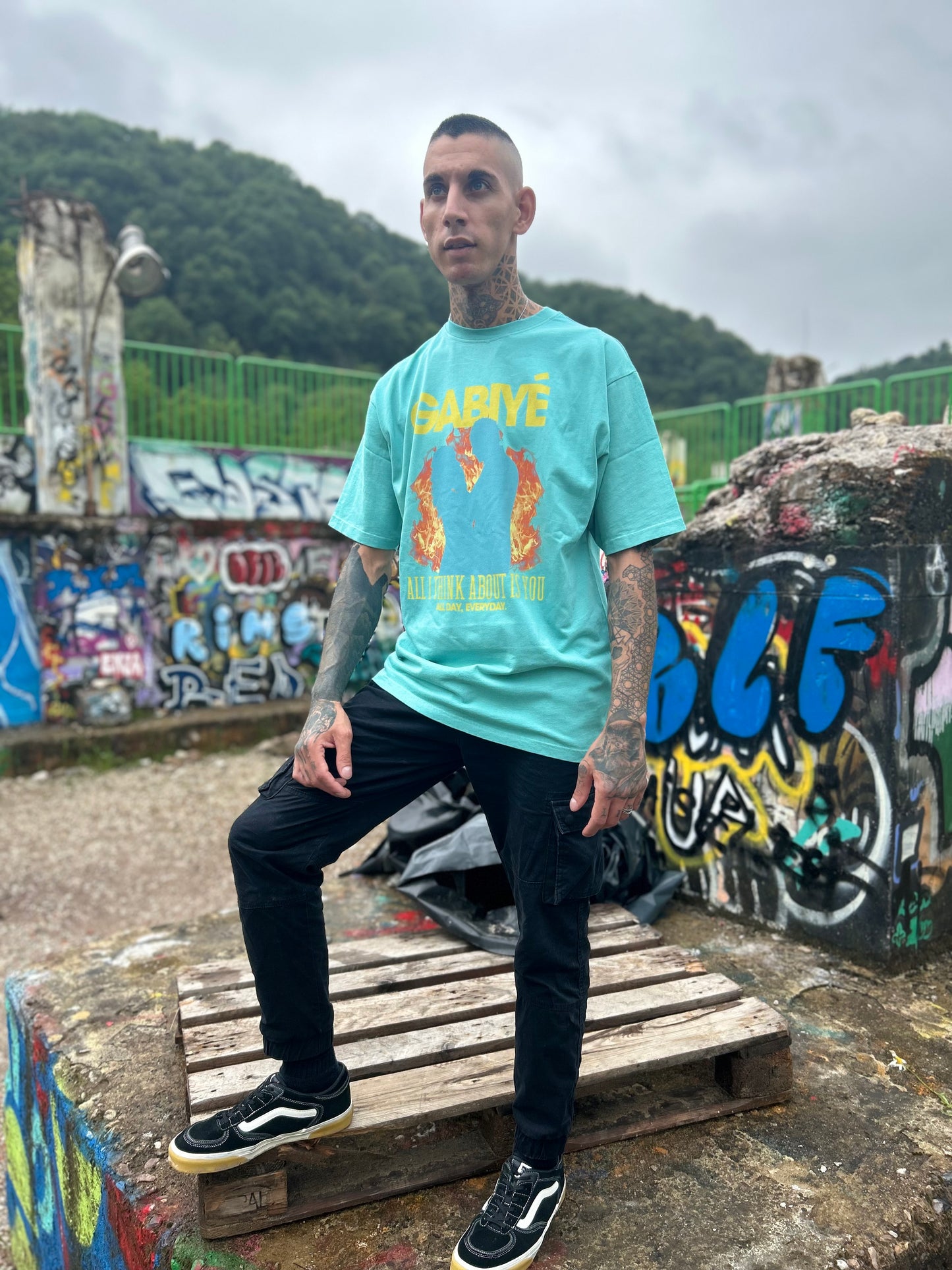 Sweat homme femme Stussy - Lacoste - Kenzo - Cruel Pancake - Hugo Philip - Caroline Receveur - Hearts on Fire- soldes été 2024 - T shirt Grey - All I think about is you - Gabiyé Paris - T shirt Bleu Turquoise - All I think about is you - couple flamme